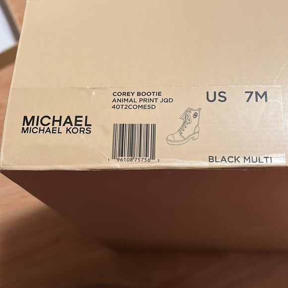 Michael Kors Corey Animal Jacquard Combat Boot, BNIB, size 7, Black - Picture 7 of 7